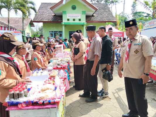 Bazar Anak Meriahkan Peringatan Hari Jadi Pramuka di Wonoagung